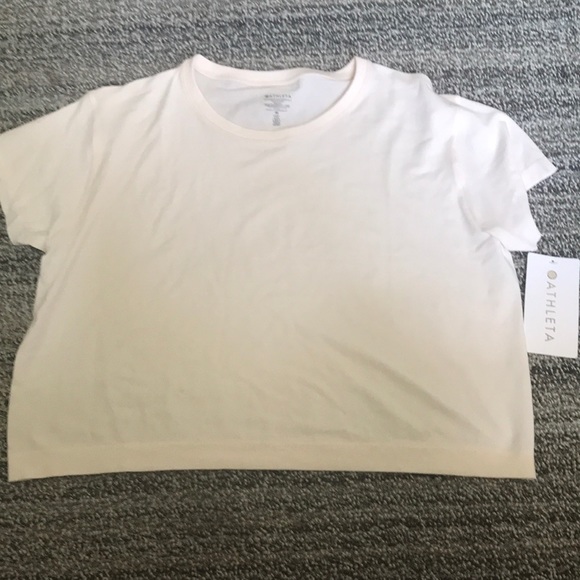 Athleta Tops - NWT Athleta Off-White Crop Top Size M